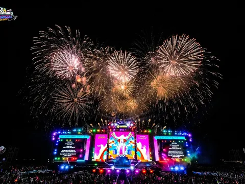 Nha Trang “không ngủ” với đại nhạc hội Mega Booming - Charmora City