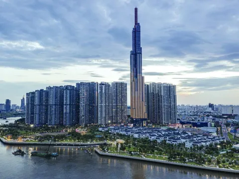 Nhận diện “đầu kéo” giúp TP.HCM cán đích tăng trưởng 2 con số