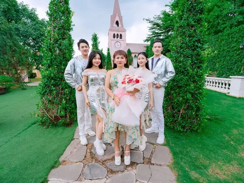 Ca sĩ Anna Yến Phượng trở lại với "Happy Birthday To You", thông báo không thu phí bản quyền tất cả ca khúc tự sáng tác