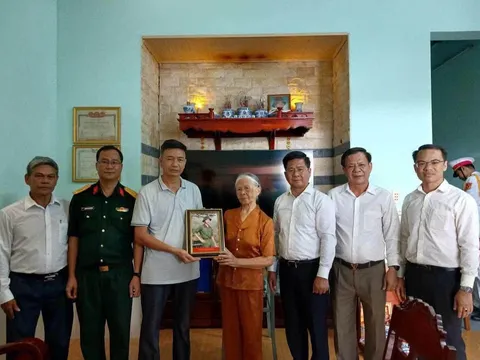 Trao lại khuôn mặt thời gian
