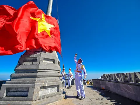 Vì sao lượng khách đến Lào Cai tăng 4 lần, doanh thu tăng 8 lần sau 1 thập kỷ?