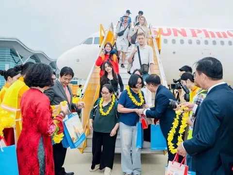 Từ "điểm trú đông" đến chốn an cư: Sức hút du lịch 4 mùa đang làm thay đổi Nha Trang ra sao?