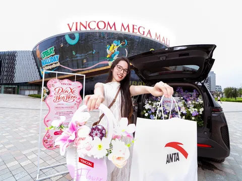 Đến Vincom dịp 20/10: Đi xe hoa hồng, tư vấn phong cách từ stylist, tận hưởng ngày hội "Chiều Nàng Như Ý"