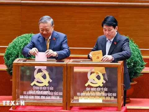 Đại hội Đảng thông qua danh sách 200 nhân sự trúng cử vào Ban Chấp hành Trung ương khóa XIV