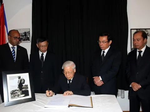 Fidel Castro: Biểu tượng của lòng trung nghĩa và nhịp cầu tri kỷ xuyên đại dương (Bài 23)