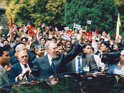 Nghĩa tình Việt Nam - Cuba