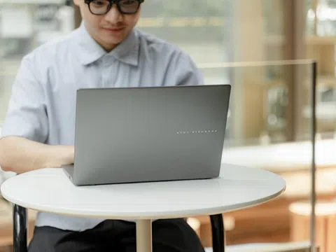 ASUS ra mắt Vivobook S14/S16 mỏng nhẹ với chip Intel® Core™ H-series, thời lượng pin lâu tới 20 giờ
