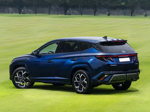 Đả bại Mazda CX-5 và Honda CR-V, Hyundai ra mắt ‘siêu phẩm' SUV cỡ C mới đẹp long lanh, giá hấp dẫn