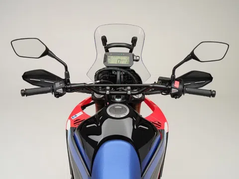 Tin xe 27/6: ‘Truyền nhân’ của Honda Winner X ra mắt với giá hấp dẫn, trang bị áp đảo Yamaha Exciter