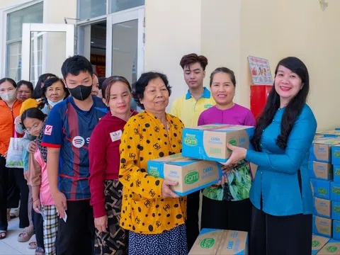 Fami Canxi & Chuyến Xe Nhân Ái tiếp sức “Cứng cáp trăm phần trao cộng đồng nhân ái”