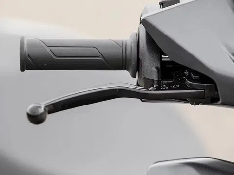 Tin xe trưa 5/8: Dẹp Honda SH Mode đi, mẫu xe ‘quốc dân’ mới cực xịn ra mắt với giá rẻ hơn Air Blade