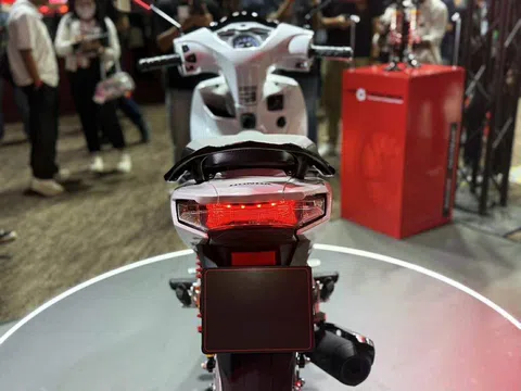 Tin xe hot 10/8: Honda ra mắt mẫu xe số mới giá 40 triệu đồng, trang bị áp đảo Wave Alpha và Future