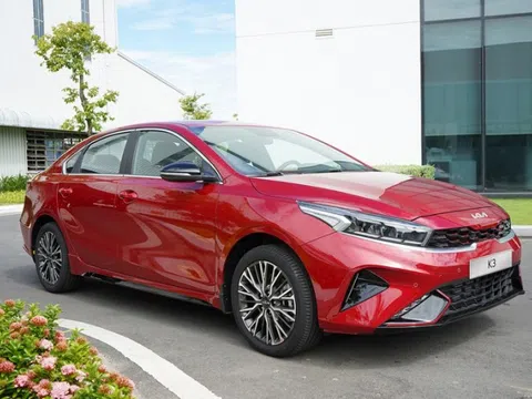 Tin xe 17/8: Kia K3 ‘hạ đo ván’ Mazda3 và Hyundai Elantra bằng giá lăn bánh cực rẻ giữa tháng 8/2025