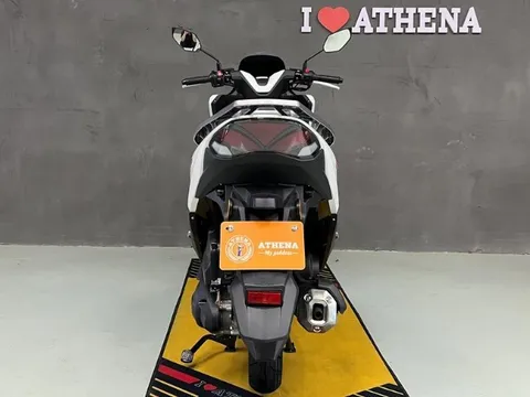 Tin xe hot 22/9: Ra mắt ‘cơn ác mộng của Honda Vision’ giá 26 triệu đồng, trang bị ăn đứt cả SH Mode