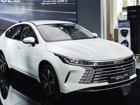 BYD Seal 5 - ‘tân binh’ Trung Quốc giá rẻ hơn Civic gần 300 triệu, mạnh nhất phân khúc sedan hạng C