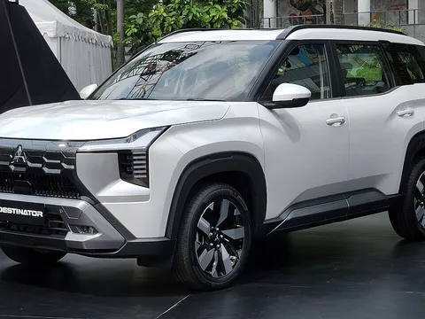 Mitsubishi Destinator sắp đổ bộ Việt Nam: Có máy turbo, lái đa chế độ, khuyến mãi cực khủng