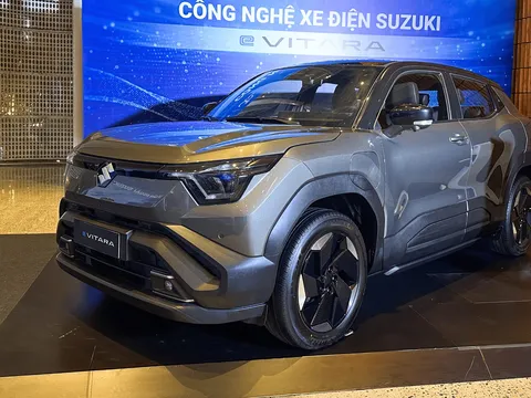 Suzuki e Vitara ra mắt Việt Nam: CUV điện 428 km, đối thủ mới của BYD Atto 3