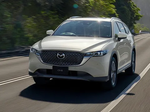 Mazda CX-8 được ưu đãi hấp dẫn trong tháng 10/2025