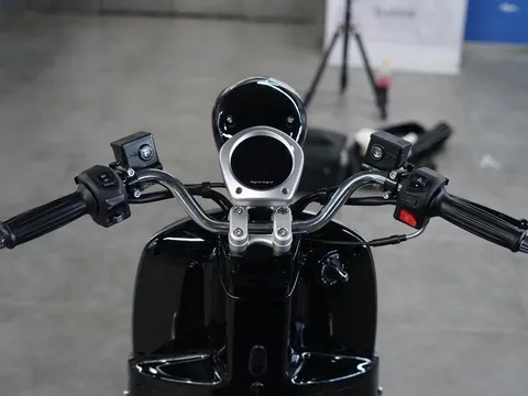 Tin xe 22/10: ‘Khắc tinh’ của Honda SH Mode chính thức trình làng với giá rẻ, có ABS kênh đôi và TCS