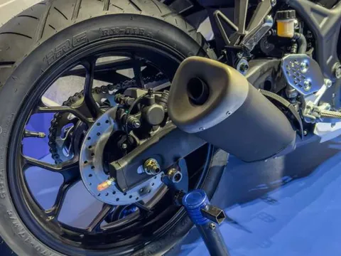 Mạnh lấn át Exciter, Yamaha chính thức ra mắt ‘vua côn tay’ mới thể thao hơn Honda Winner R, giá rẻ