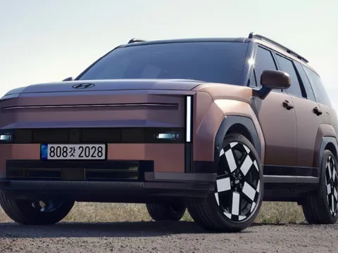 Hyundai Santa Fe thế hệ mới lột xác với diện mạo gây bất ngờ