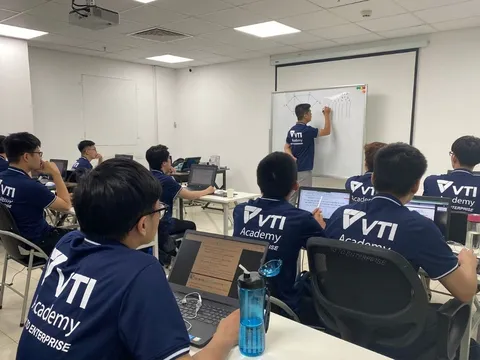 Học lập trình ở đâu? Khóa lập trình cam kết việc làm tại VTI Academy