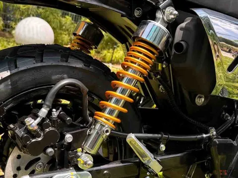 ‘Khắc tinh’ của Yamaha Exciter ra mắt với giá 43,6 triệu đồng, thiết kế ấn tượng hơn Honda Winner R