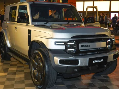 SUV điện mới 'trình làng': Thiết kế vuông vức, tầm hoạt động 430 km, 'vượt mặt' Toyota Yaris Cross