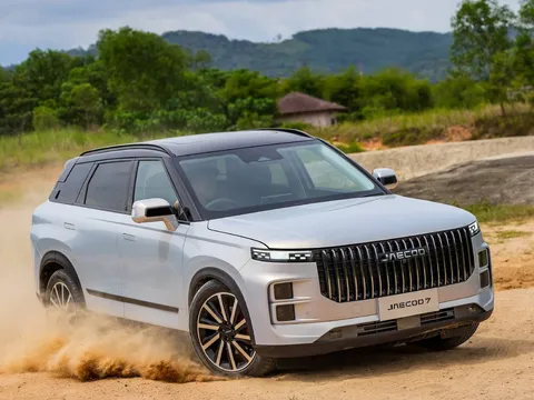 Jaecoo J7 off-road xuất hiện tại Việt Nam, dẫn động 4 bánh, giá 849 triệu đồng