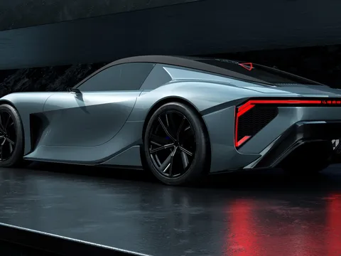 Lexus trở lại đường đua siêu xe với động cơ V8 hybrid hơn 800 mã lực