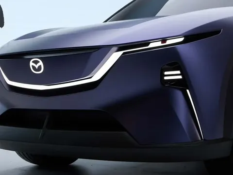 Mazda chính thức công bố logo và kiểu chữ mới