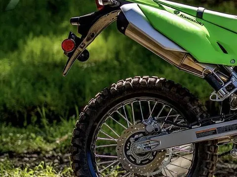 Tin xe trưa 3/11: Chính thức ra mắt ‘tân binh côn tay’ đẳng cấp hơn cả Yamaha Exciter, giá cực rẻ