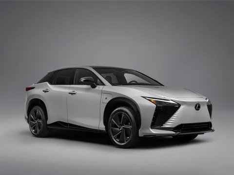 Lexus RZ 2026 ra mắt: Sang trọng hơn, giá chỉ ngang xe phổ thông hạng D
