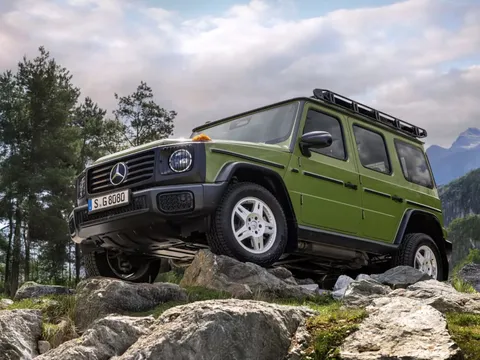 'Quái thú' G-Class Mercedes-Benz G 450 d 2025 trình làng: Số lượng giới hạn, giá trên 11 tỷ