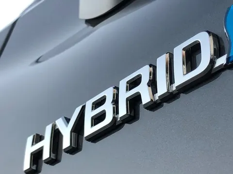 Xe hybrid sắp chiếm sóng thị trường nhờ ưu đãi thuế khủng đầu năm sau