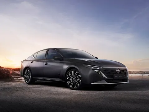 ‘Đối thủ nặng ký’ của Toyota Camry: Sedan Nissan giá hơn 400 triệu siêu tiết kiệm xăng