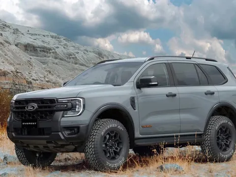 Ford Everest củng cố ‘ngôi vương’ phân khúc SUV cỡ D, đối thủ lùi dần khỏi cuộc đua