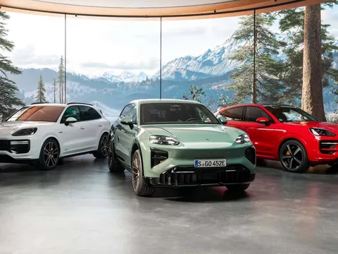 Porsche Cayenne EV ra mắt: Sức mạnh 'quái vật' 1.000 mã lực kèm sạc không dây siêu nhanh