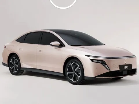 Điểm tin ô tô ngày 2/12/2025: Sedan hơn 370 triệu ‘đe nẹt’ Toyota Camry, SUV điện 510 triệu gây sốt