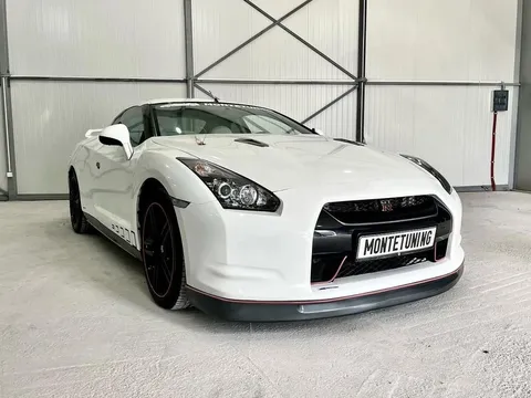 Siêu xe Nissan GT-R giá chỉ hơn 237 triệu đồng: Bí mật phía sau mức giá ‘rẻ giật mình’