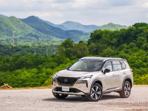 Nissan X-Trail 2026 sắp về Việt Nam: Động cơ hybrid mới tuyên chiến với Honda CR-V