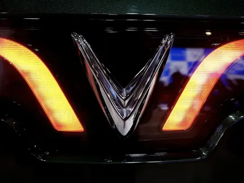 VinFast cân nhắc bổ sung động cơ xăng cho xe điện: Chiến lược mới để kéo dài phạm vi di chuyển