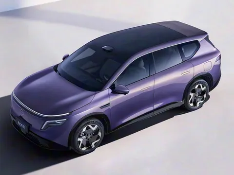 Điểm tin ô tô 7/12: Nissan trình làng SUV hybrid mạnh 340 mã lực, Toyota Corolla 2026 ‘thay áo’ mới