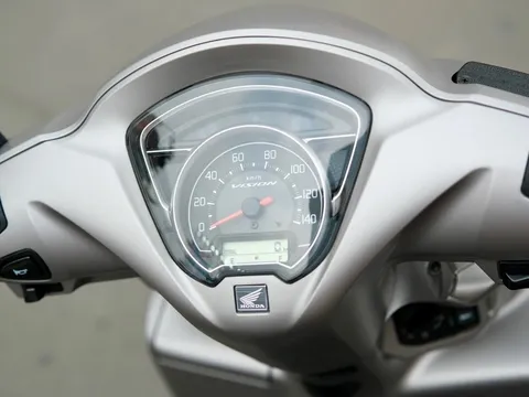 Tin xe trưa 15/12: ‘Tiểu SH’ Honda Vision 2026 mới đẹp mê ly ra mắt tại Việt Nam với giá cực rẻ