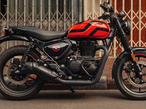 ‘Vua côn tay’ 350cc mới ra mắt với trang bị áp đảo cả Yamaha Exciter và Honda Winner R, giá hấp dẫn