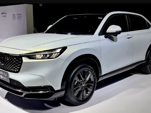 Honda HR-V e:HEV RS được vinh danh ‘Xe đô thị xanh của năm 2025’, ghi dấu ấn mạnh ở mảng hybrid