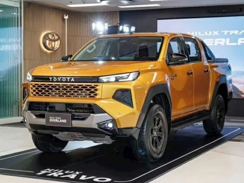 Toyota Hilux 2026 rục rịch ra mắt Việt Nam, đại lý bắt đầu nhận cọc từ cuối năm, giá cạnh tranh