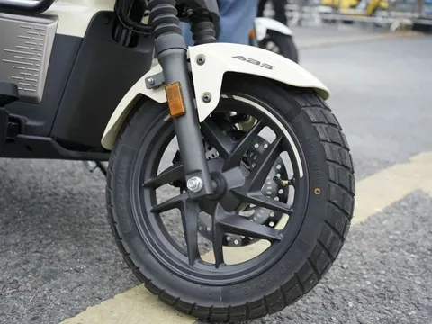 Tin xe trưa 6/1: ‘Vua xe ga’ 125cc mới của Honda bắt đầu nhận cọc, giá ‘mềm’ mà trang bị xịn như SH