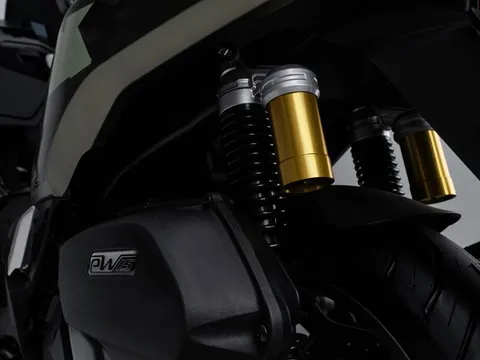 Tin xe trưa 23/3: Honda chính thức ra mắt ‘kẻ thay thế’ Air Blade giá 59 triệu đồng, trang bị như SH