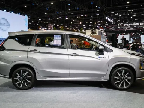 Chính thức ra mắt Mitsubishi Xpander 2026 mới đẹp mê ly, trang bị áp đảo Toyota Veloz Cross, giá mềm